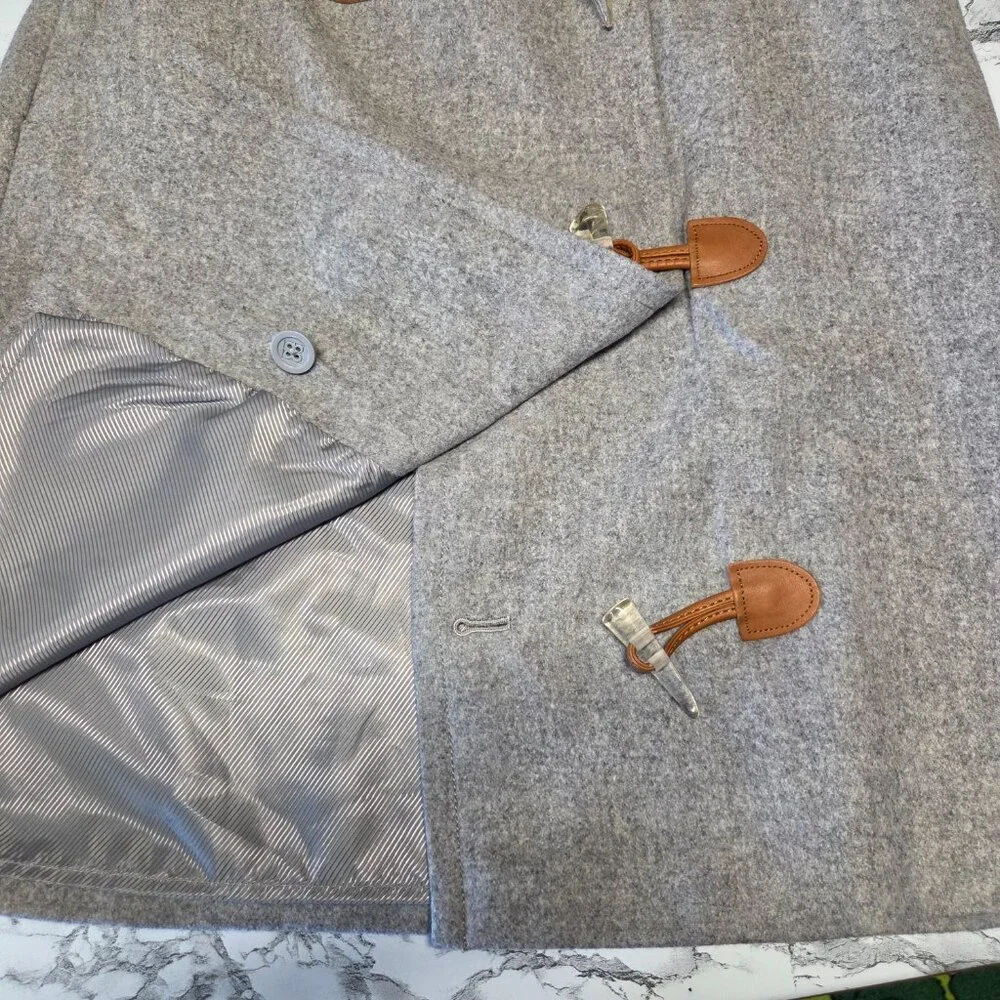 Liz Claiborne Size 10 Gray Toggle Button Knee Length Wool Office Skirt